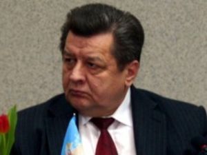 Глава Комрелигий и здание церкви