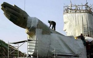 В Польше возводится самая большая в мире статуя Христа