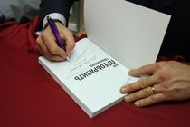 Автор книги «Как преобразить свою жизнь» посетил церковь «Благая весть»