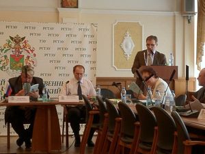 Известный правозащитник получил докторскую степень.
