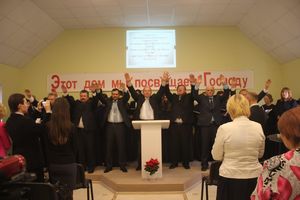 Церковь сожгли... Церковь восстановили!