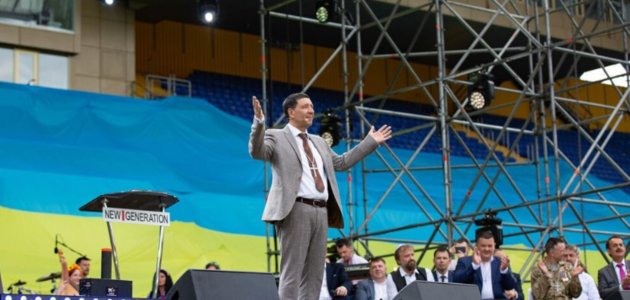 27 000 на молитве