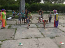 Клоуны и уличная евангелизация