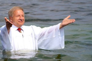 180 человек в один день