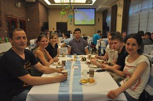 Встретиться взглядом и расслышать стук сердец…