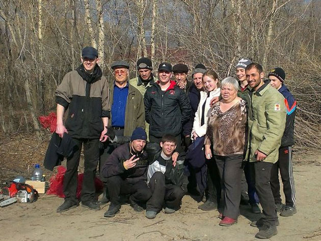 Субботник в подшефной деревне