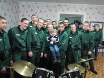 Барабанная дробь в колонии