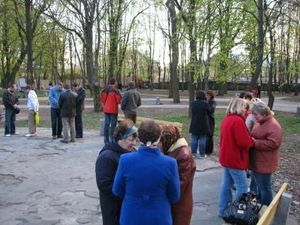 Каждый понедельник, уже 7 лет, в Хмельницком парке христиане молятся за свой город