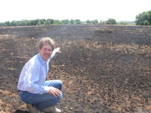 Христиане остановили пожар в степи