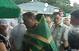 Напавшие на протестантов утверждали, что имеют право