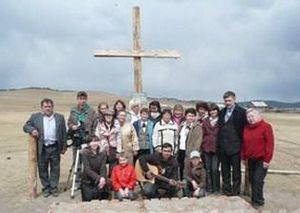 Христиане Бурятии поздравили ветеранов с 65-летием Великой Победы