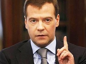 Межнациональное и межконфессиональное согласие - обязательное условие сохранения России, считает Медведев