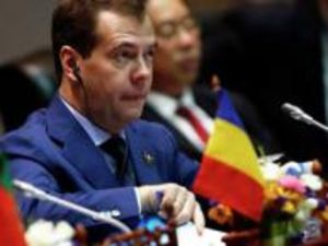 Премьер-министр предложил провести в РФ межконфессиональный диалог