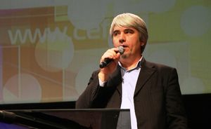 Семьдесят тысяч дисков «Счастливого Рождества!»