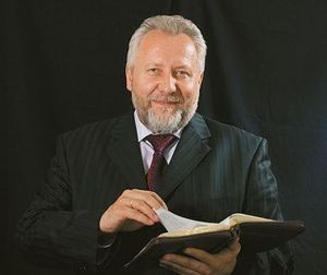 Епископ Ряховский поздравил патриарха Кирилла с годовщиной интронизации