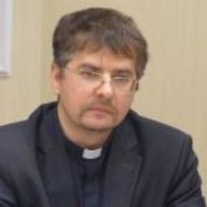Государство и общество начинают видеть в священнослужителях позитивную и созидающую силу
