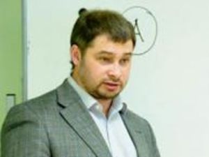 Мы должны смотреть не на политические акценты, а на духовные