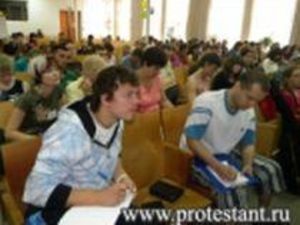 "Школа прославления" в Орле