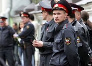 На Пасху россиян будут защищать 100 000 миллиционеров